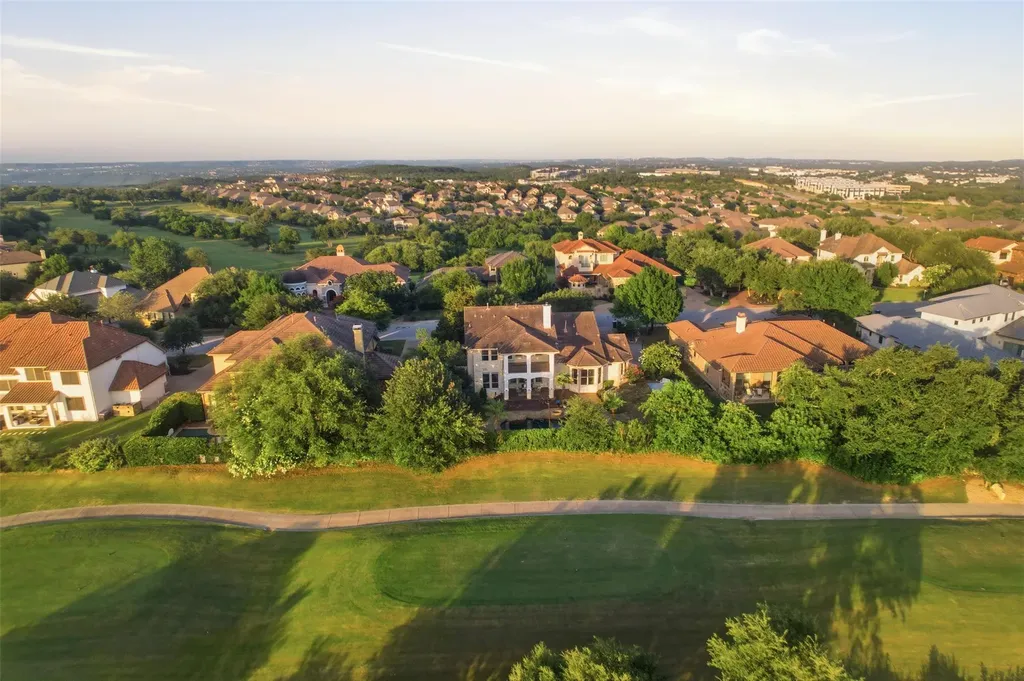 4100 Sugarloaf Drive Austin TX 78738