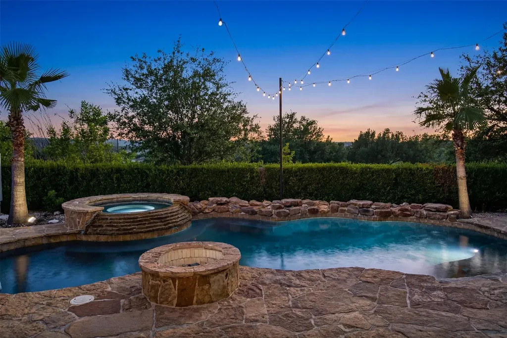 4100 Sugarloaf Drive Austin TX 78738