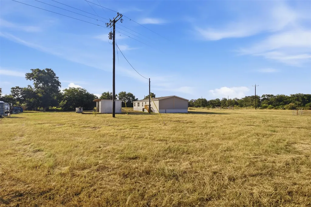 3299 Dale Lane Dale TX 78616