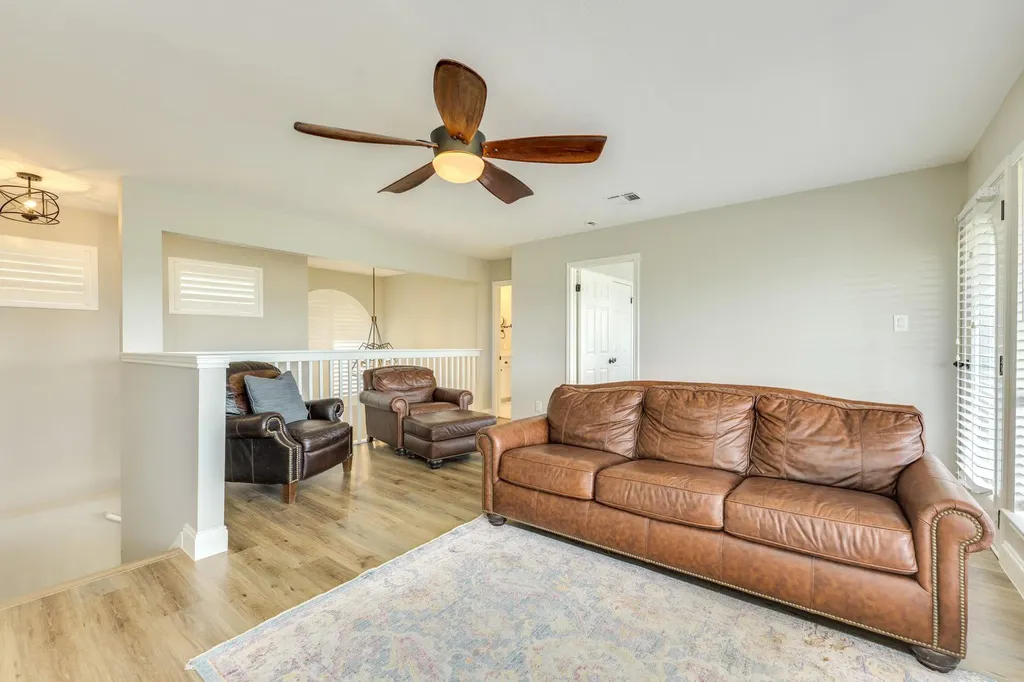 704 Deckhouse Drive Lago Vista TX 78645