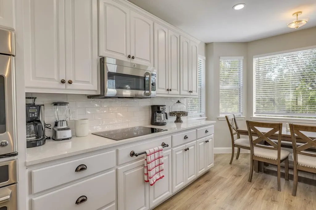 704 Deckhouse Drive Lago Vista TX 78645