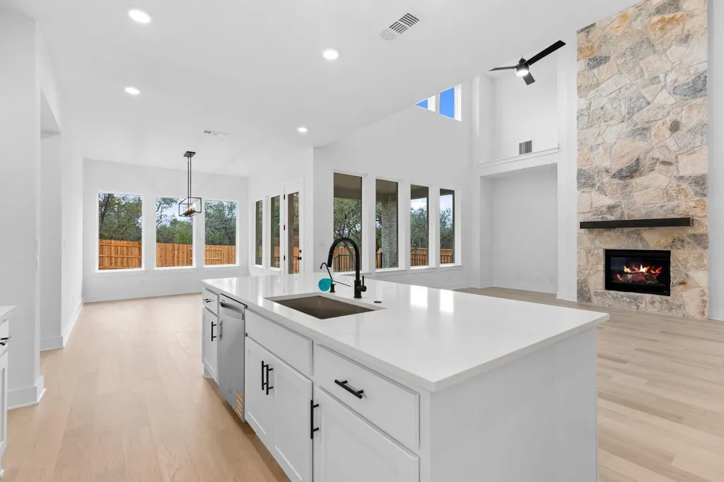 1017 Twisted Tarpley Lane Georgetown TX 78628