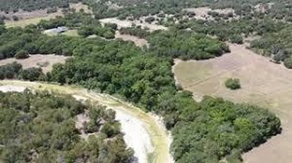 1017 Twisted Tarpley Lane Georgetown TX 78628