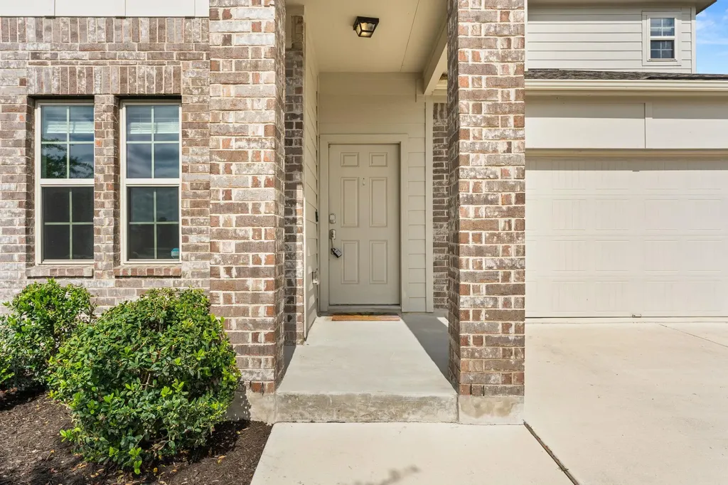 21300 Bird Wing Drive Pflugerville TX 78660