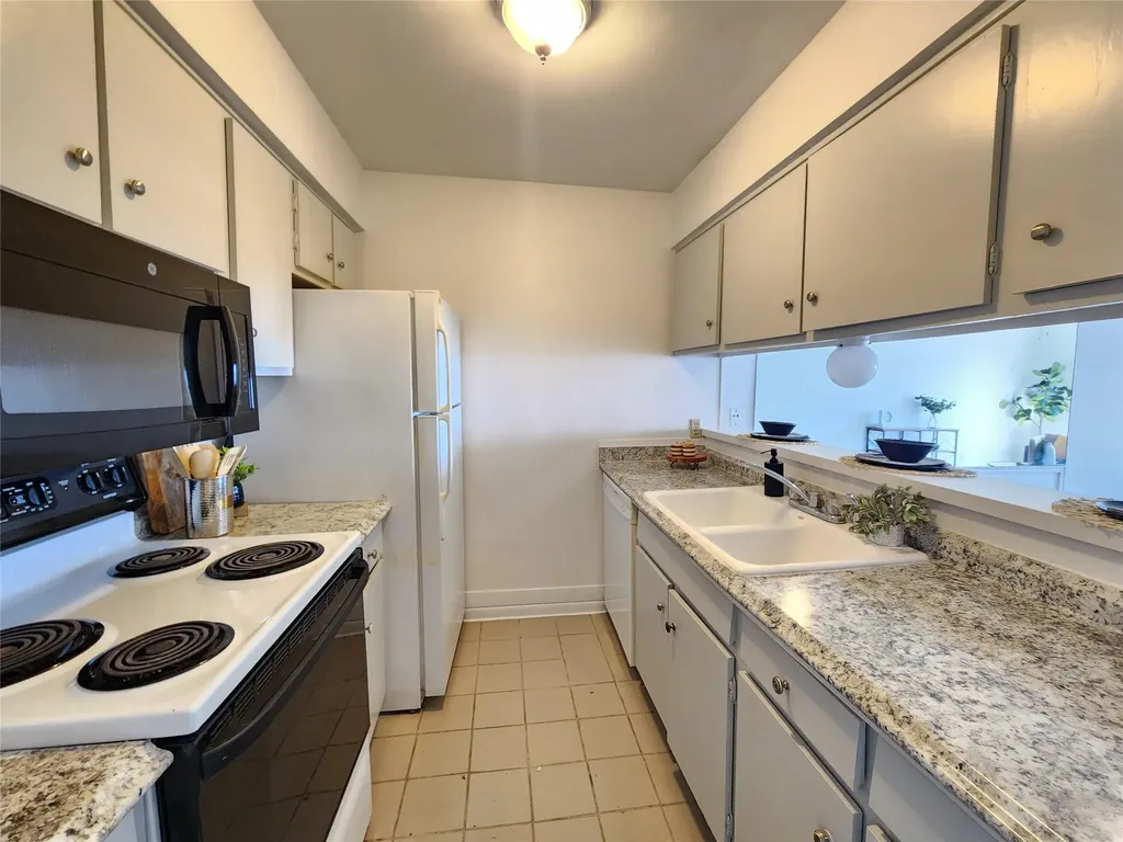 6501 E Hill Drive Austin TX 78731