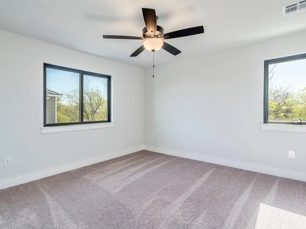 206 E Wonsley Drive Austin TX 78753