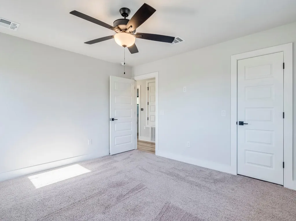 206 E Wonsley Drive Austin TX 78753