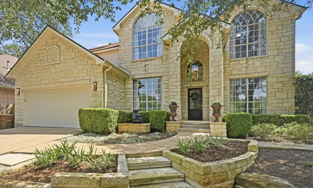 6122 Mordred Lane Austin TX 78739