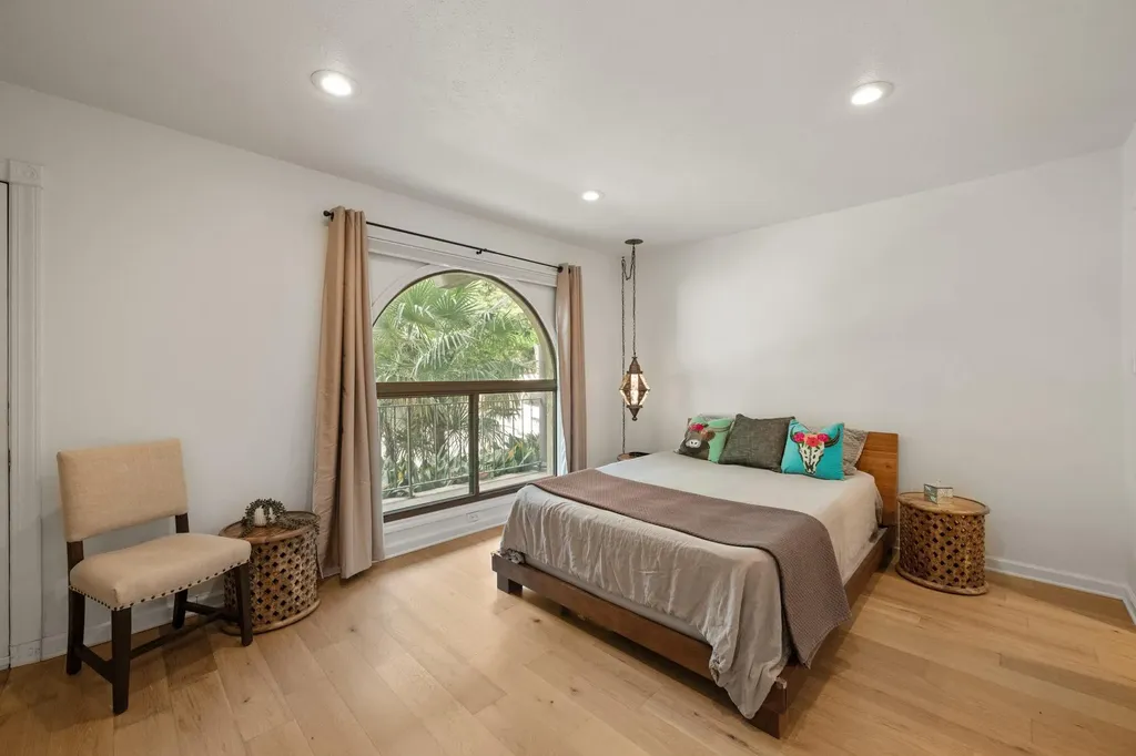 505 W 7th Street Austin TX 78701