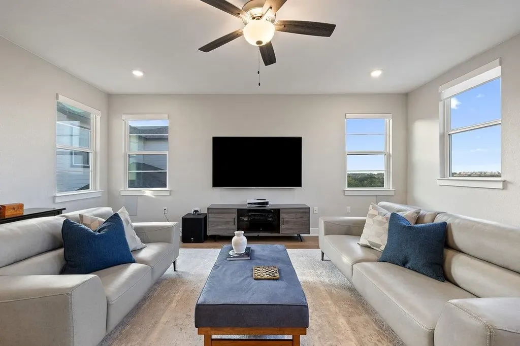 7337 Jument Drive Austin TX 78738