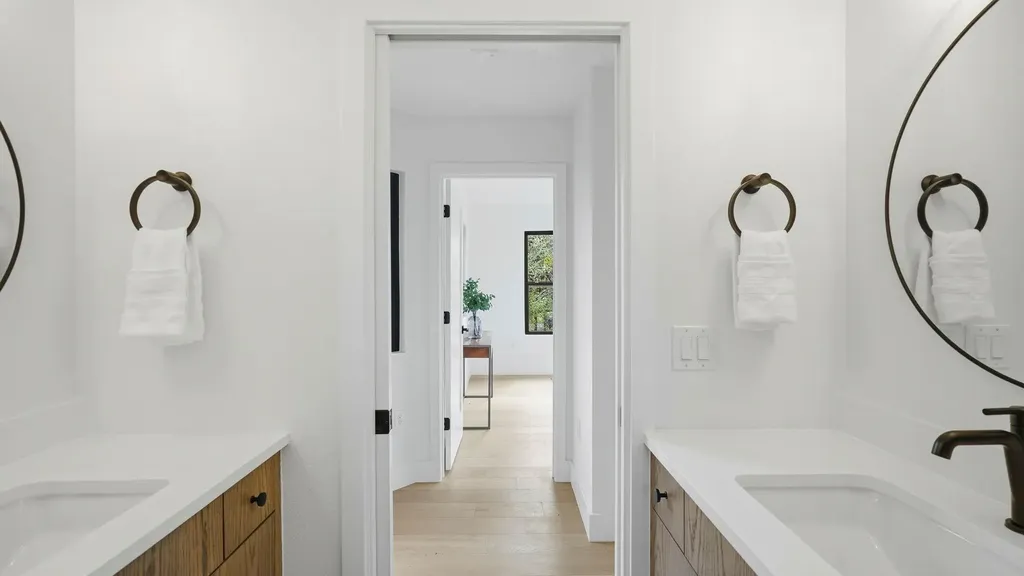 300 Lightsey Road Austin TX 78704