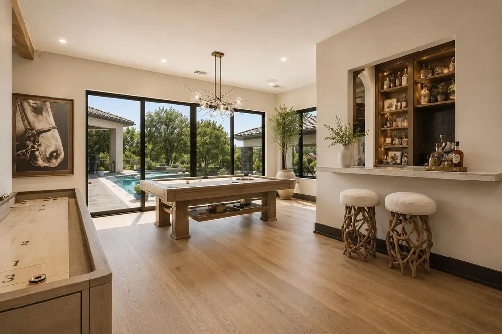 19204 Secretariat Place Spicewood TX 78669