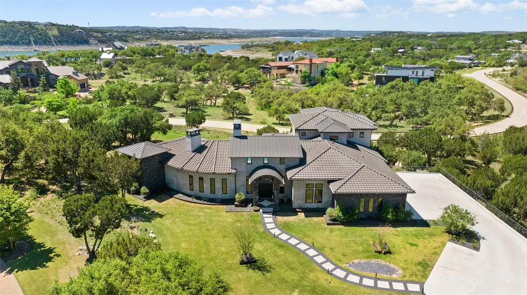 19204 Secretariat Place Spicewood TX 78669