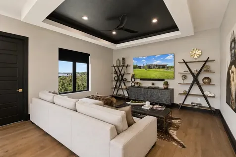 19204 Secretariat Place Spicewood TX 78669