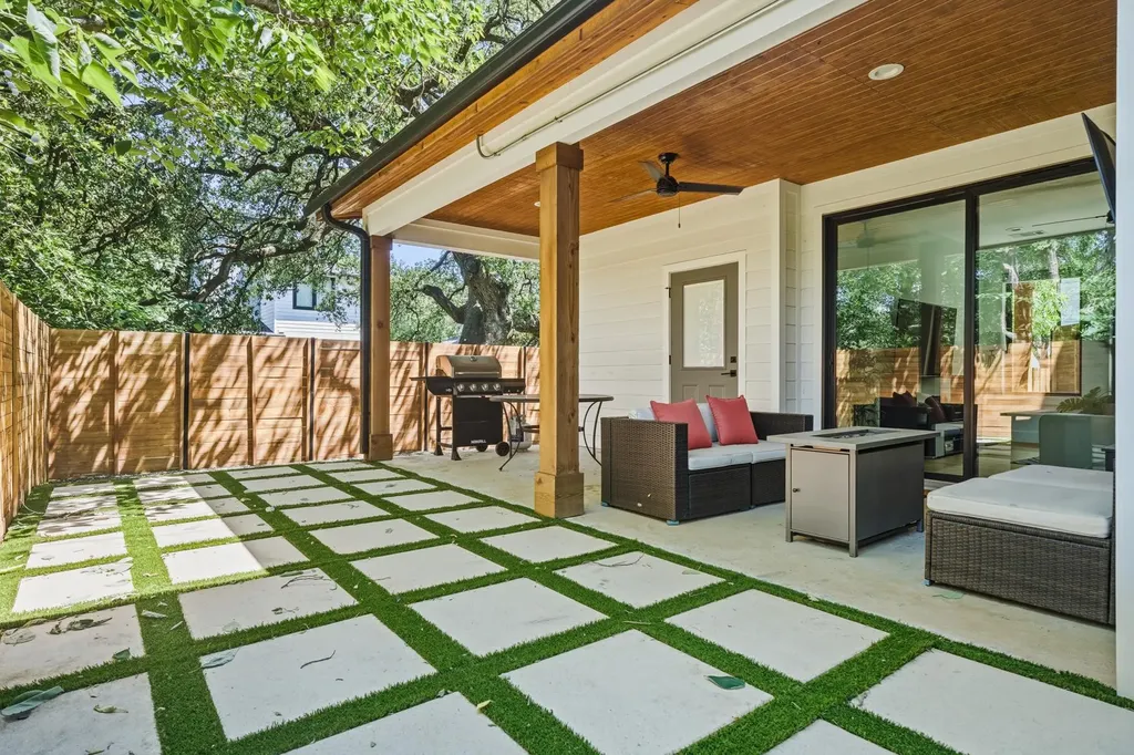 610 Clifford Drive Austin TX 78745