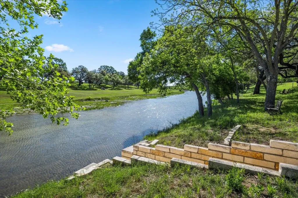 1313 Democrat Street Blanco TX 78606