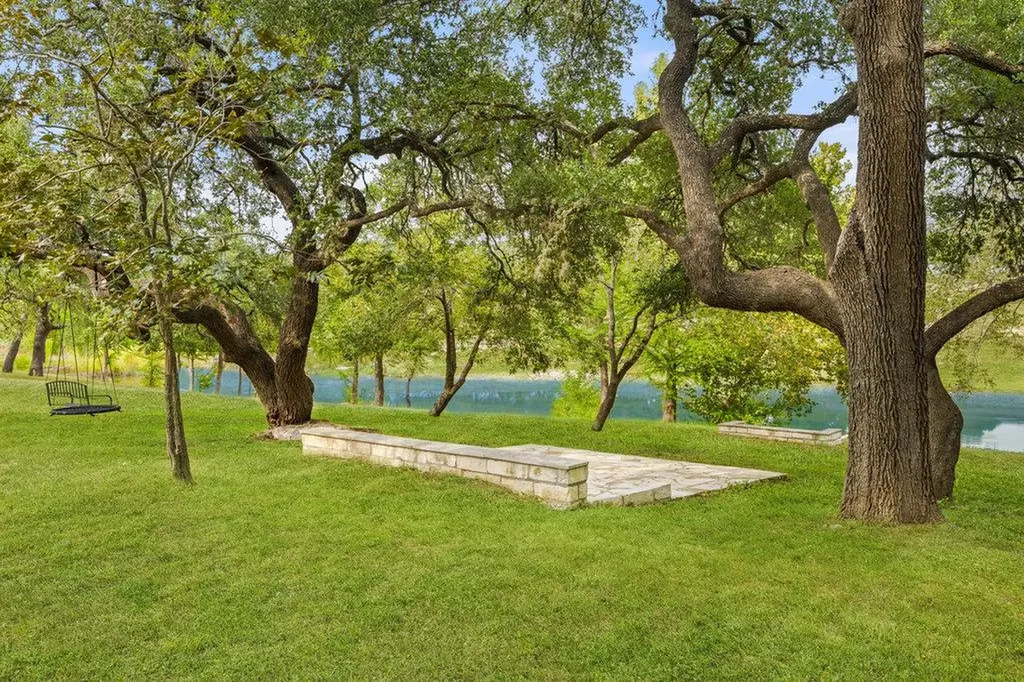 1313 Democrat Street Blanco TX 78606
