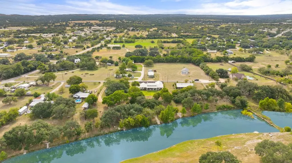 1313 Democrat Street Blanco TX 78606