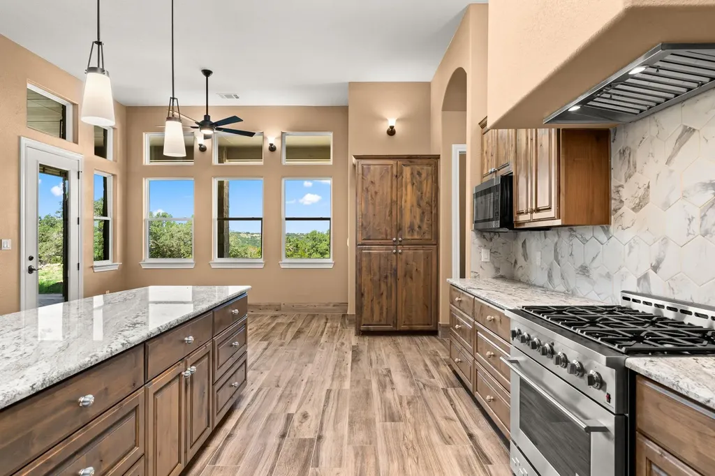 1424 Cattail Drive Canyon Lake TX 78133