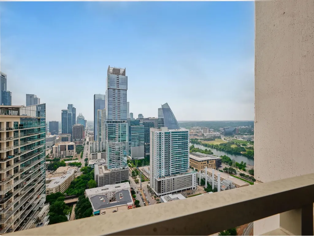 300 Bowie Street Austin TX 78703