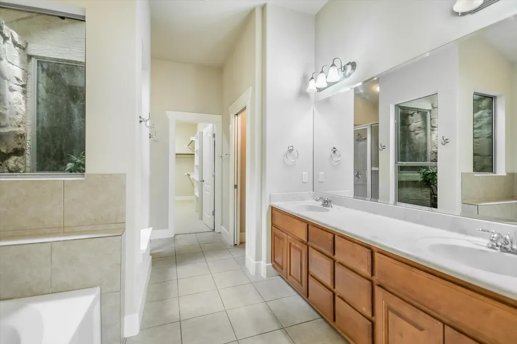 210 Rivulet Lane Austin TX 78738