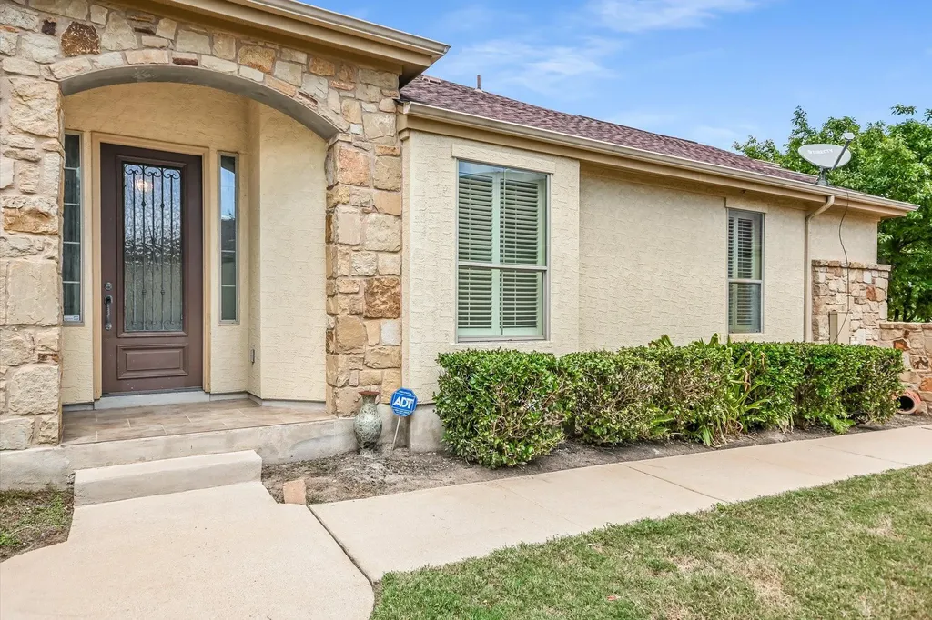 210 Rivulet Lane Austin TX 78738