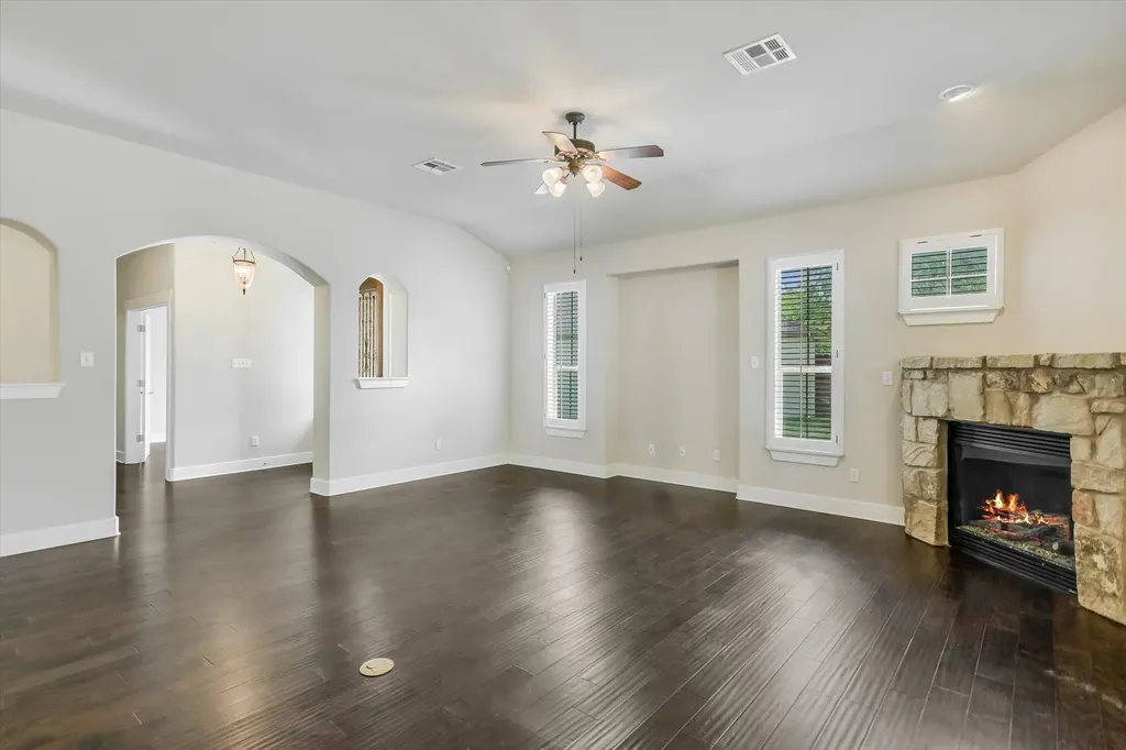 210 Rivulet Lane Austin TX 78738