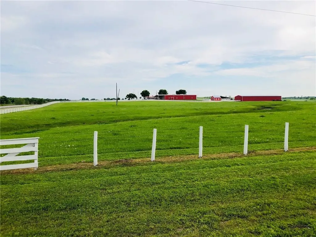 5300 County Road 424 Taylor TX 76574
