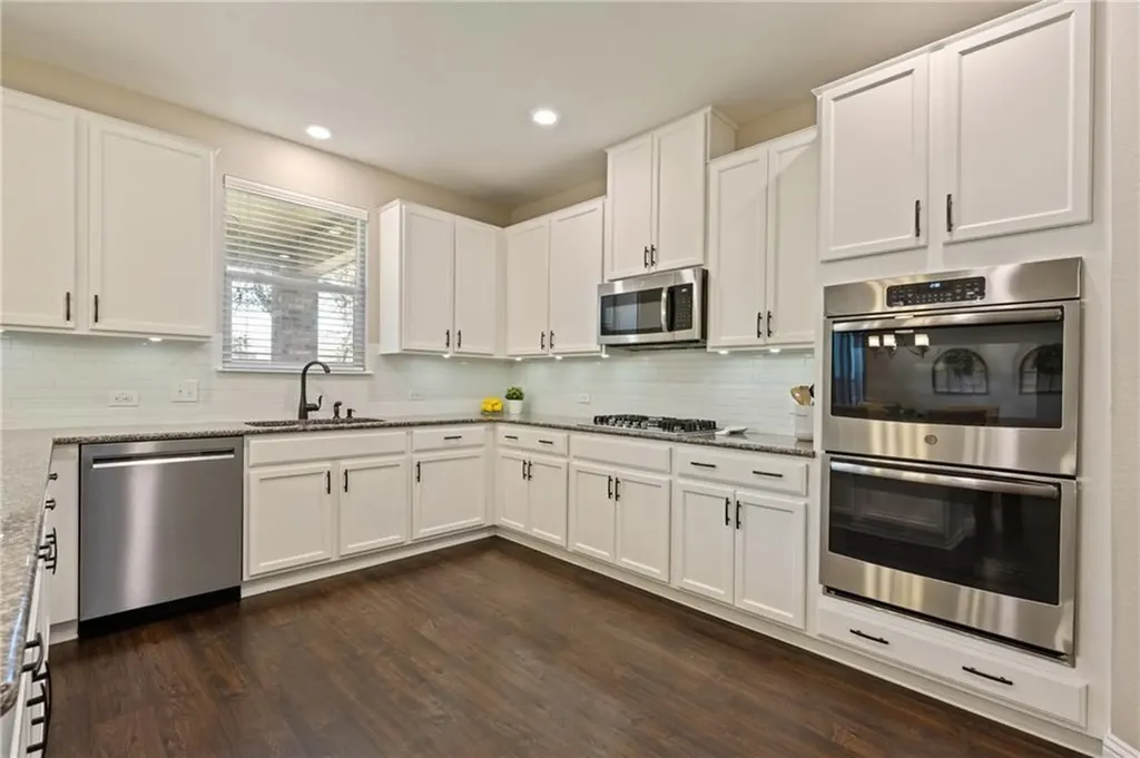 1524 Uhland Drive Leander TX 78641