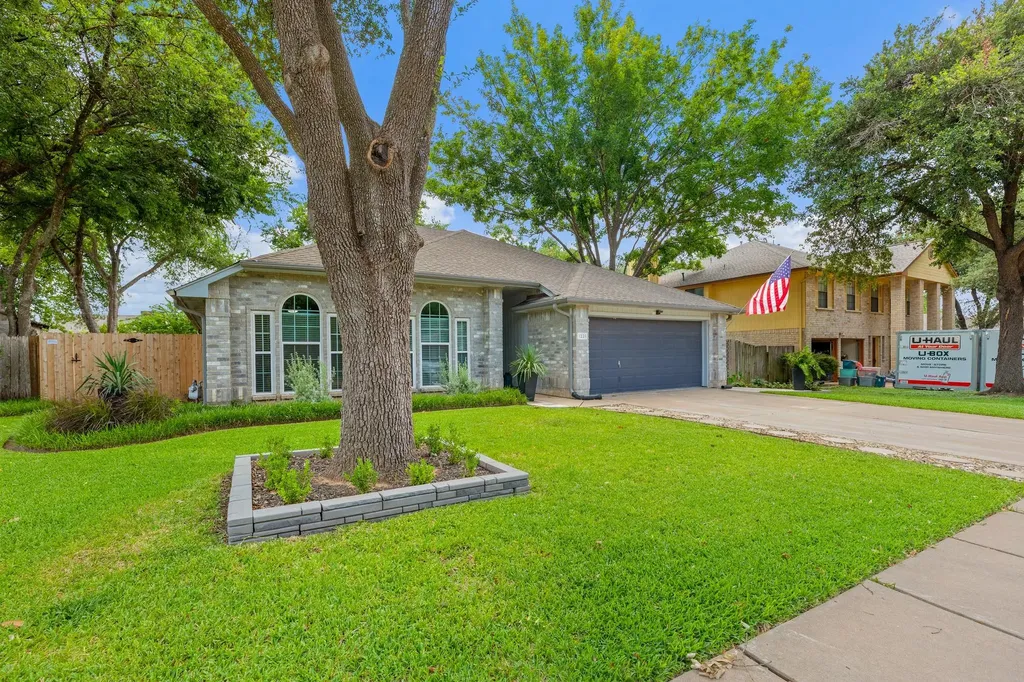 1221 Bell Rock Circle Pflugerville TX 78660