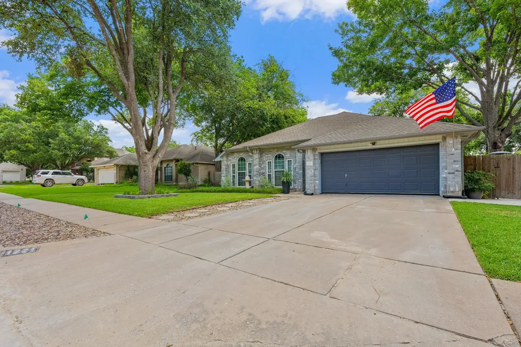 1221 Bell Rock Circle Pflugerville TX 78660