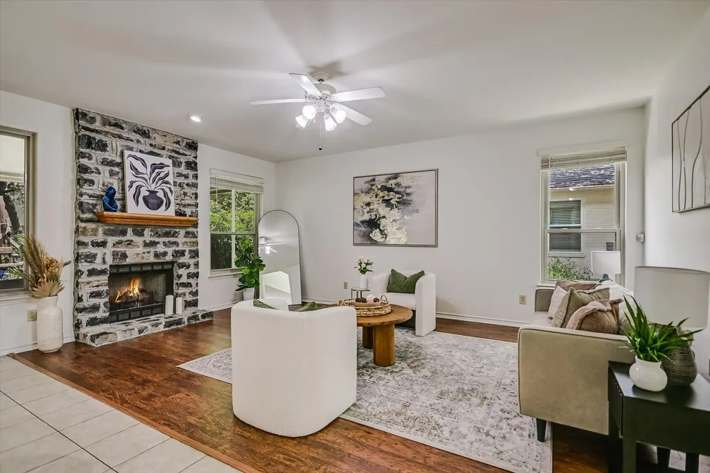 13247 Darwin Lane Austin TX 78729