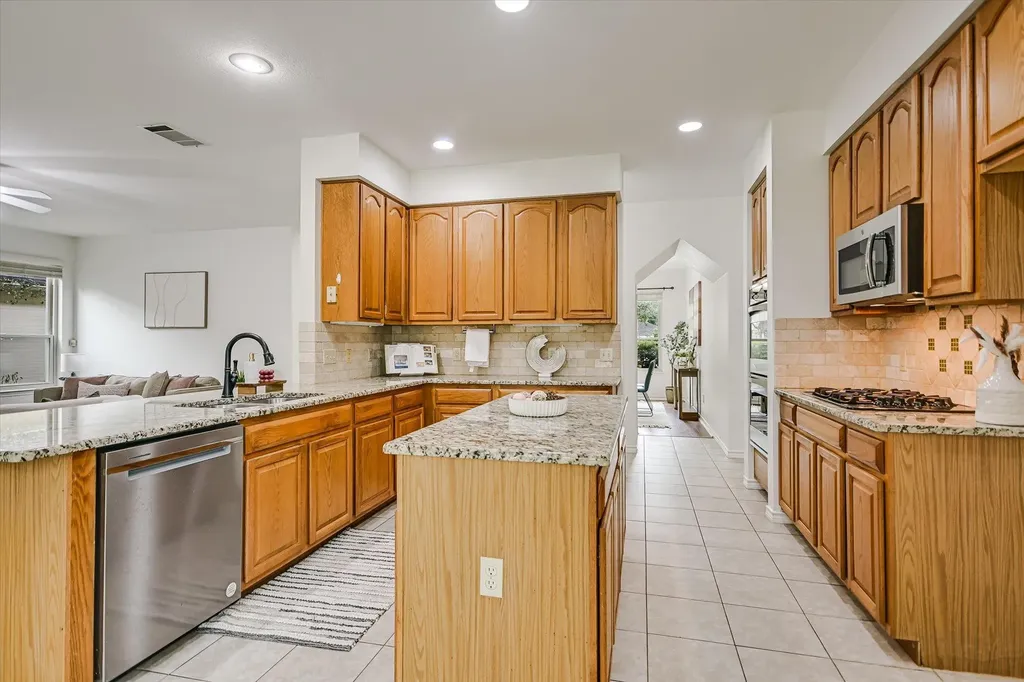 13247 Darwin Lane Austin TX 78729