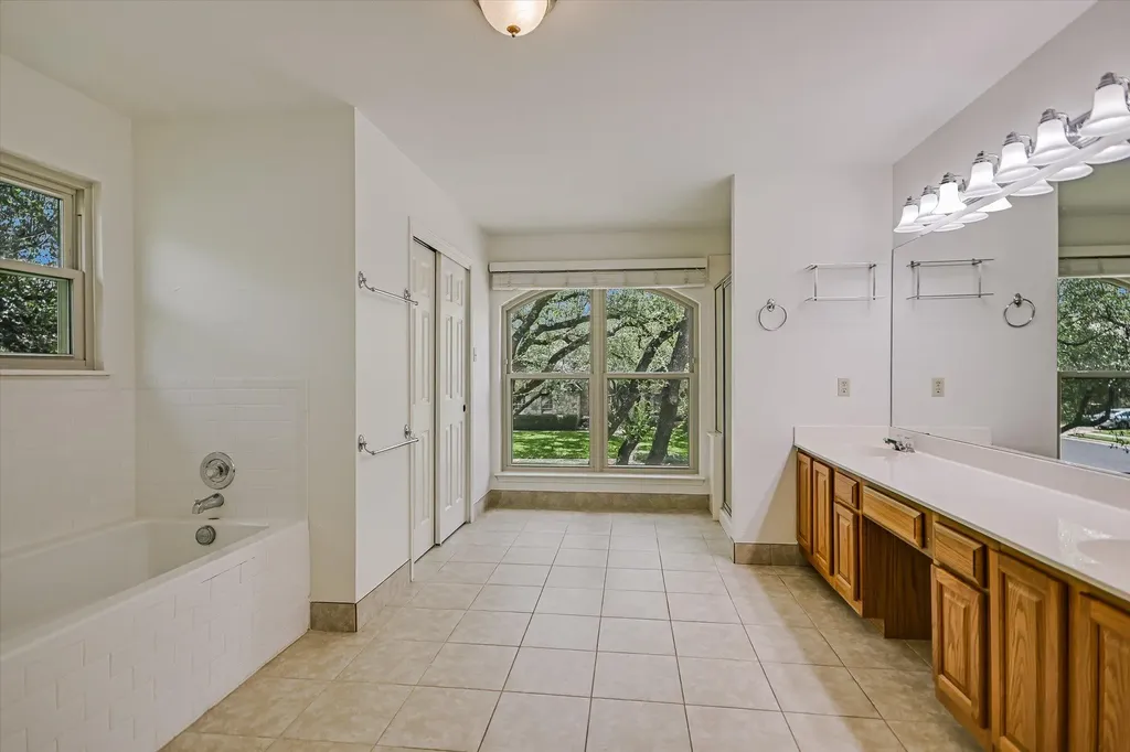 13247 Darwin Lane Austin TX 78729