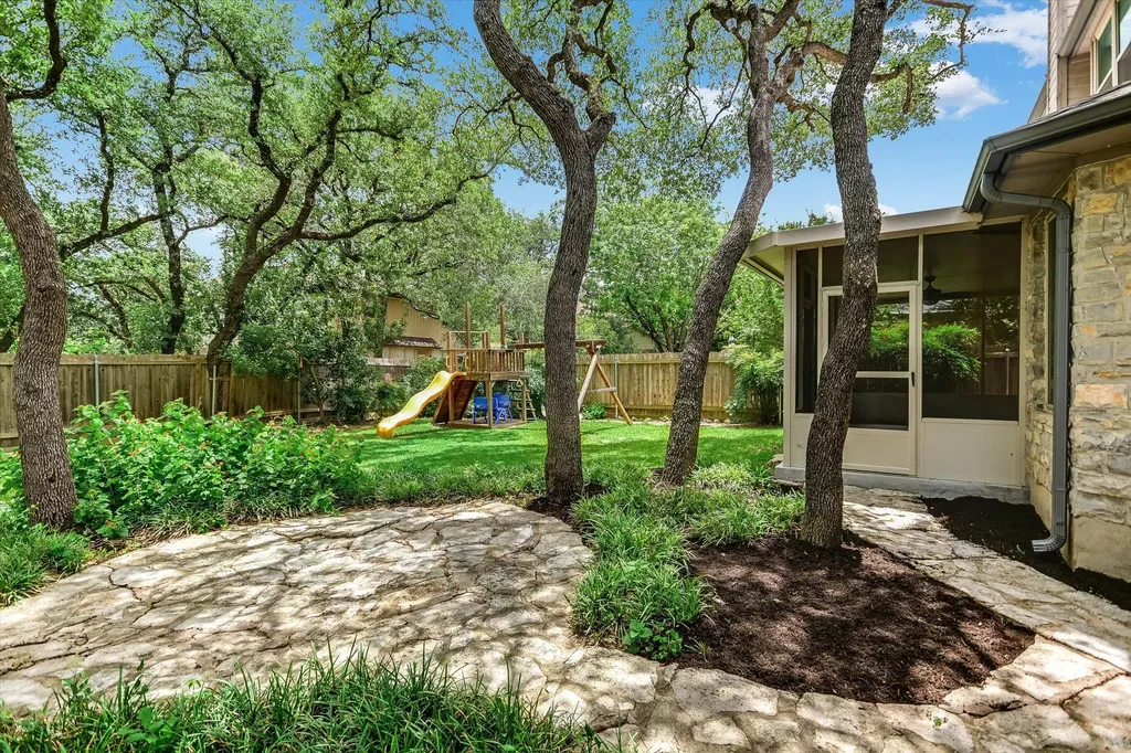 13247 Darwin Lane Austin TX 78729