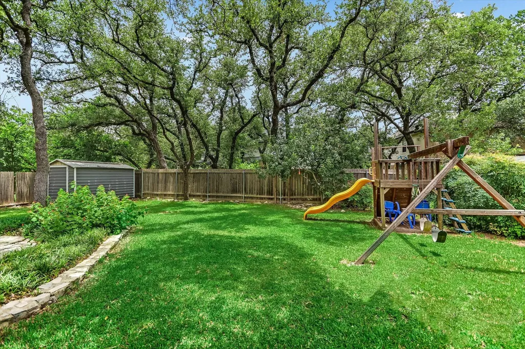 13247 Darwin Lane Austin TX 78729