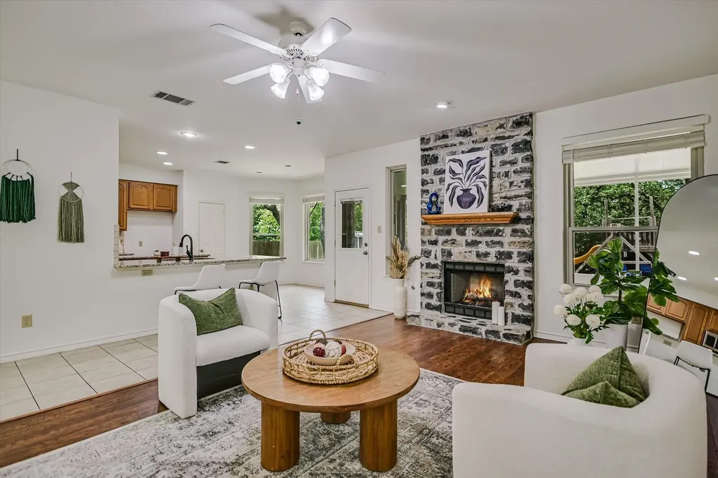 13247 Darwin Lane Austin TX 78729