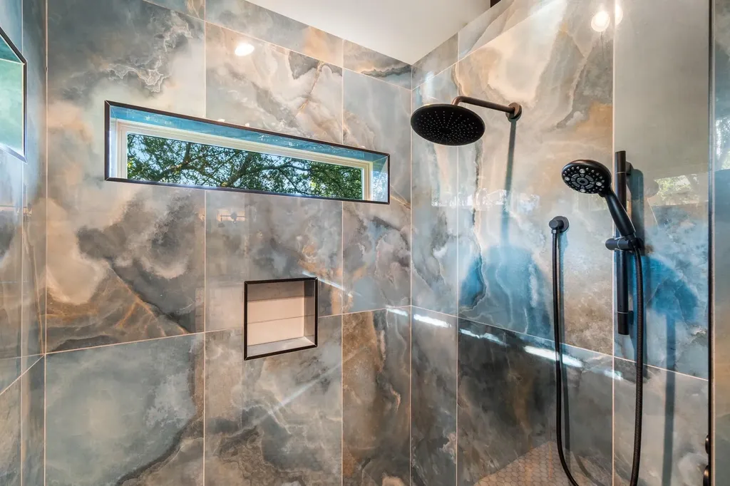 3609 Peninsular Drive Marble Falls TX 78654
