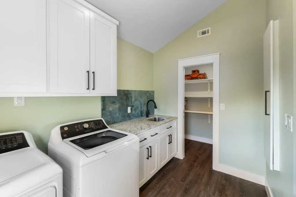 3609 Peninsular Drive Marble Falls TX 78654
