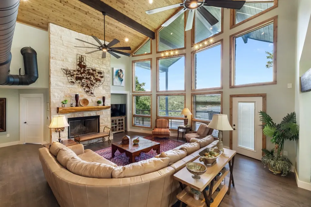 3609 Peninsular Drive Marble Falls TX 78654
