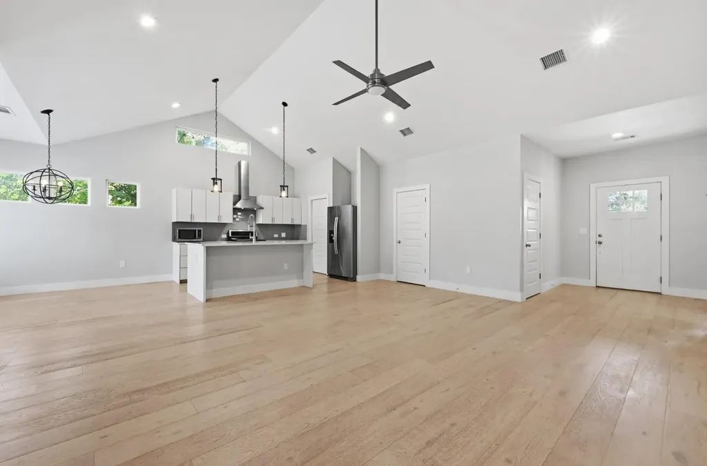 4207 Alexandria Drive Austin TX 78749