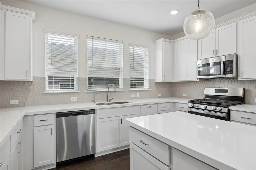 6407 Rounded Pebble Lane Buda TX 78610
