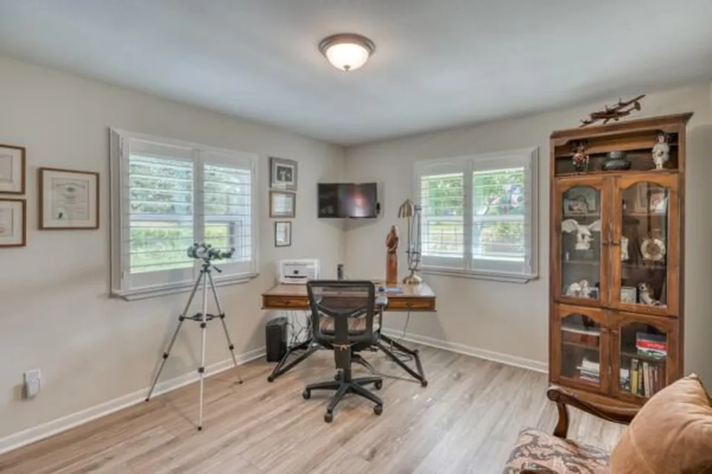 215 E Mcgee Trail Kingsland TX 78639