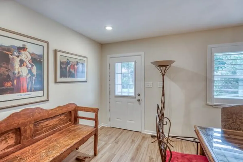 215 E Mcgee Trail Kingsland TX 78639