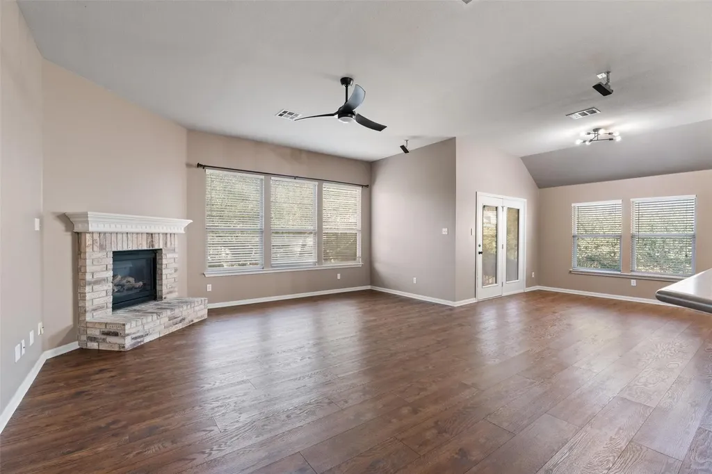 407 Red Hawk Drive Leander TX 78641