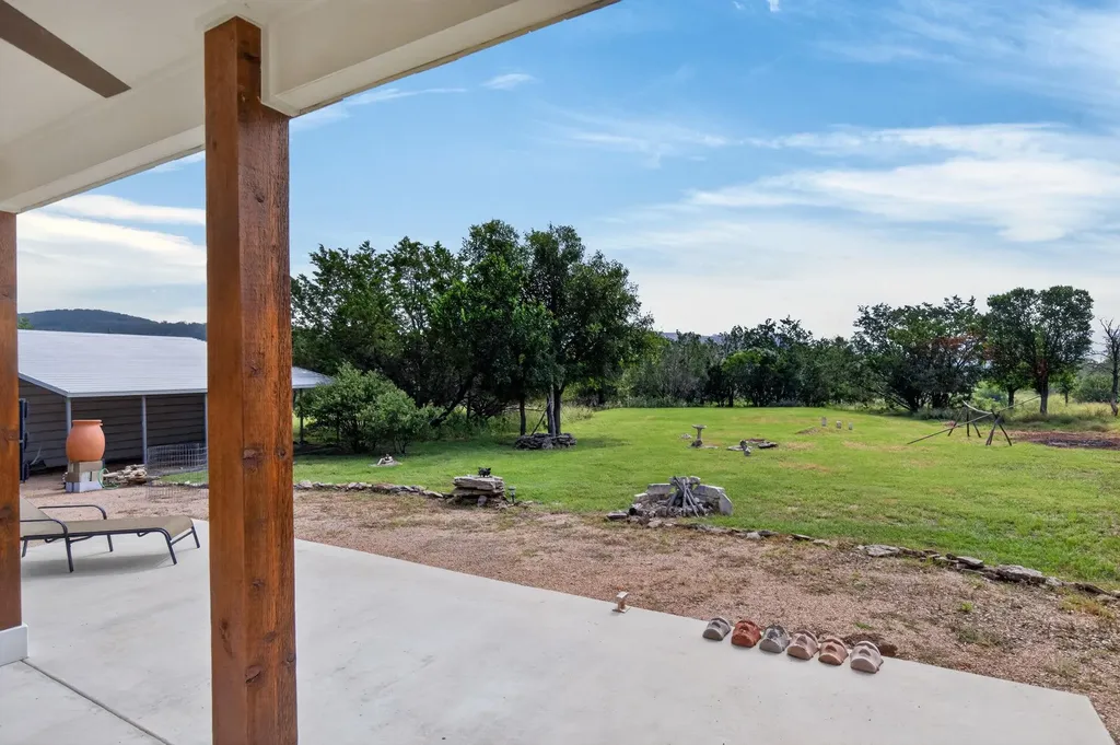 207 Deer Ridge Drive Burnet TX 78611