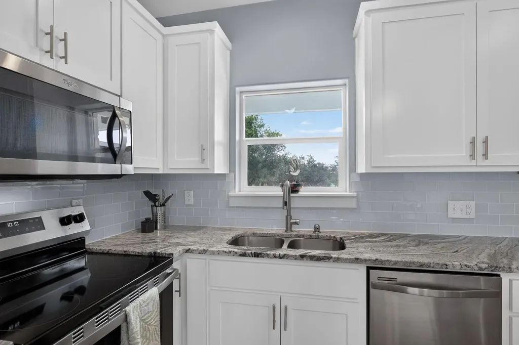 207 Deer Ridge Drive Burnet TX 78611