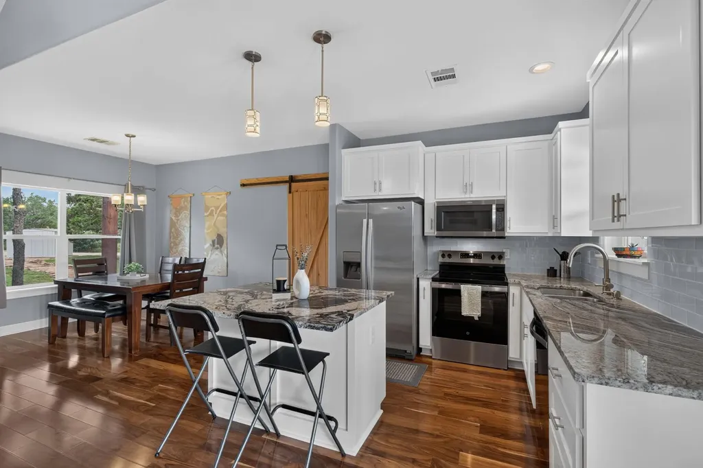 207 Deer Ridge Drive Burnet TX 78611