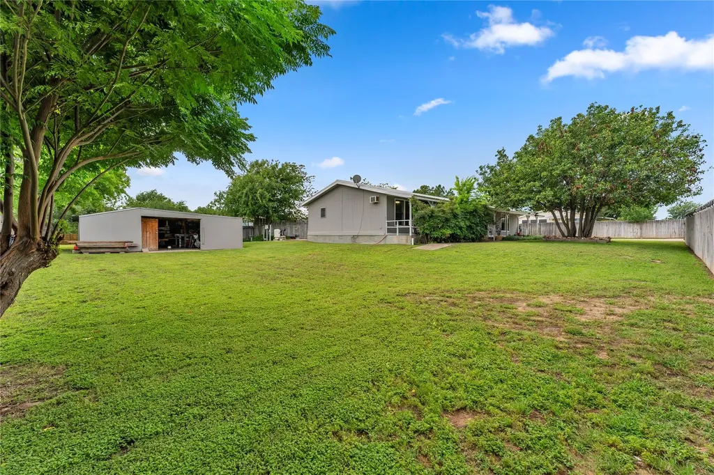 130 Banks Street Kingsland TX 78639