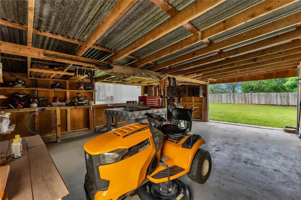 130 Banks Street Kingsland TX 78639